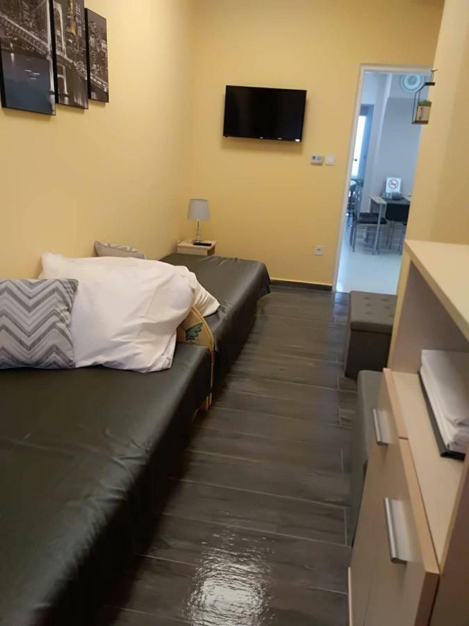 Hotel Alma Vendégház à Veszprém Extérieur photo